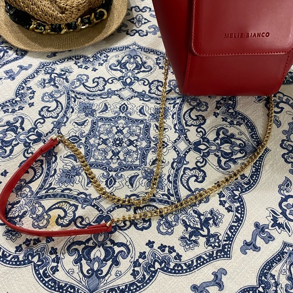 Melie Bianco's vegan leather Adele bag - Crossbody or wristlet - Red - NWOT - Picture 3 of 14